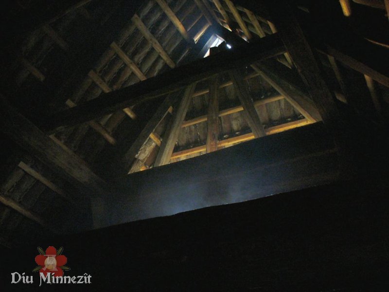 Blick in den Dachstuhl des Stadthauses, der ob des Publikums offen gelassen wurde, was allerdings den Bewohnern zugige Nchte beschert