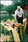 Kim Wich-Glasen prsentiert sptmittelalterliches Holzhandwerk