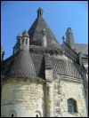Kamingesäumtes Dach der Klosterküche von Fontevraud: eine einzigartige Konstrukion der Hochgotik